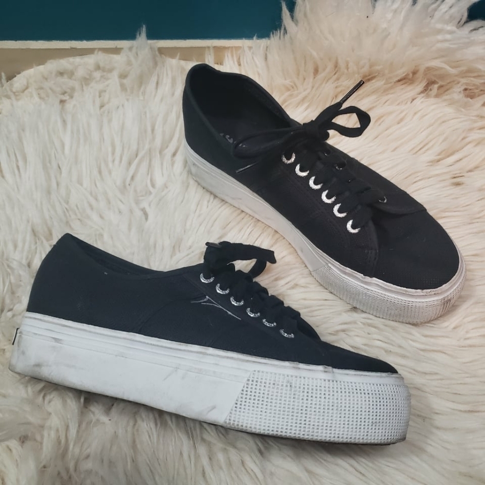 Superga women's canvas platform sneaker black size 8.5